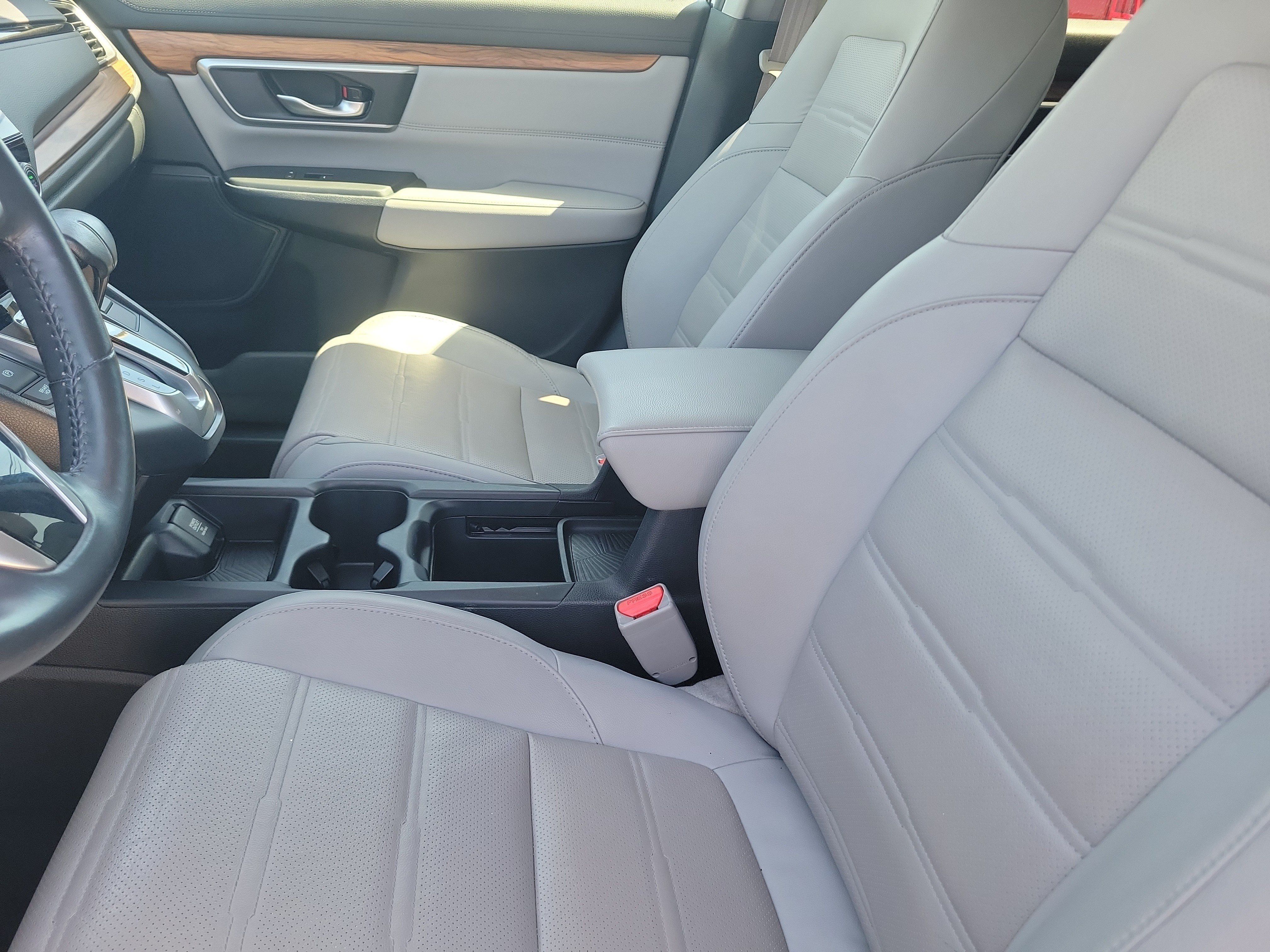 Used 2019 Honda CR-V Touring image 18
