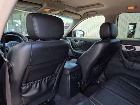Used 2017 INFINITI QX70 2WD image 12