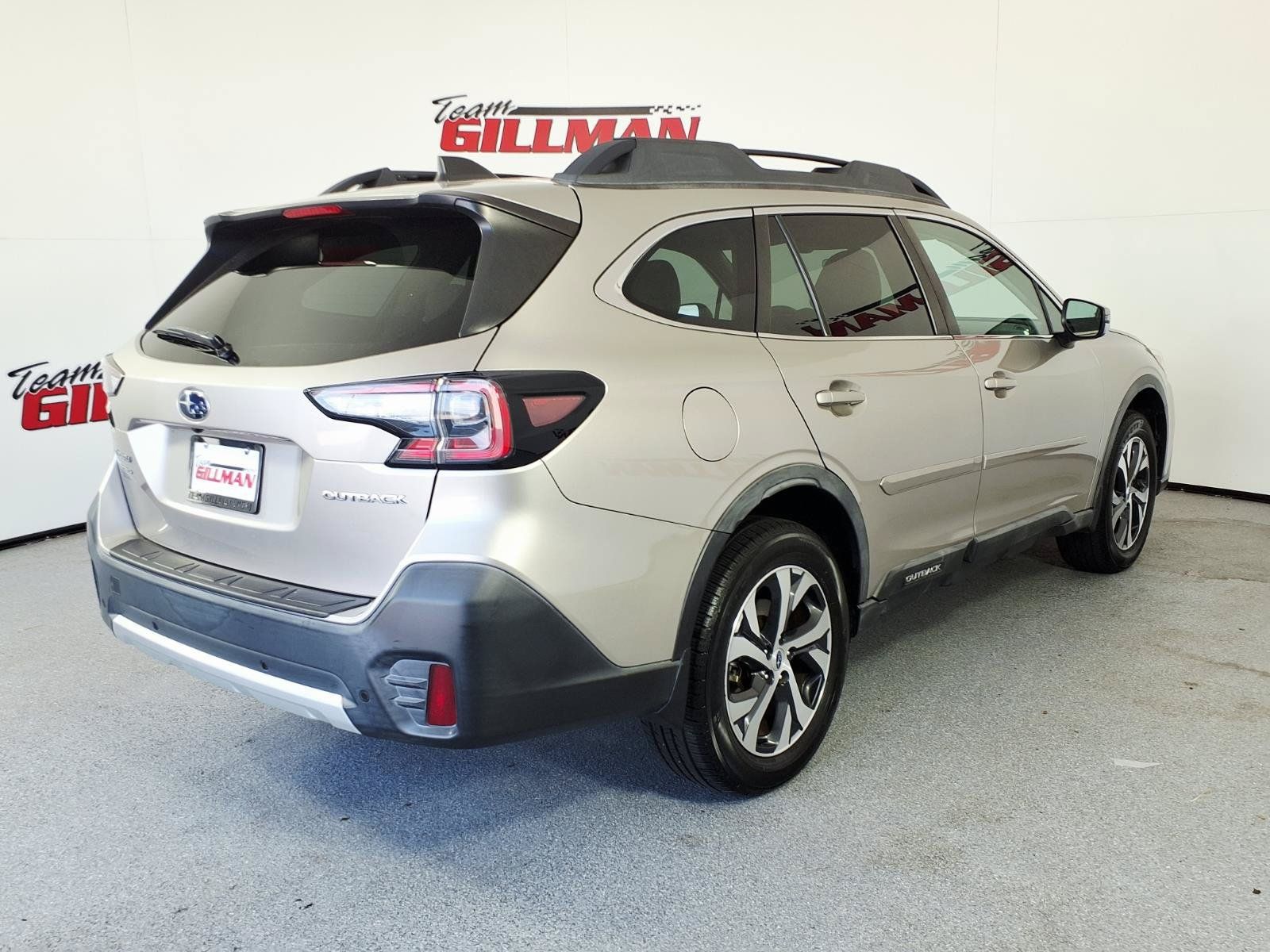 Used 2020 Subaru Outback Limited w/ Popular Package #2 AWD/4WD image 4