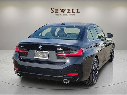 Used 2026 BMW 330i xDrive Sedan w/ Premium Package AWD/4WD image 5