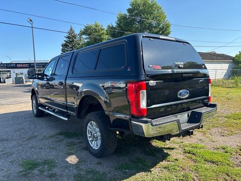 Used 2018 Ford F250 XLT AWD/4WD image 5