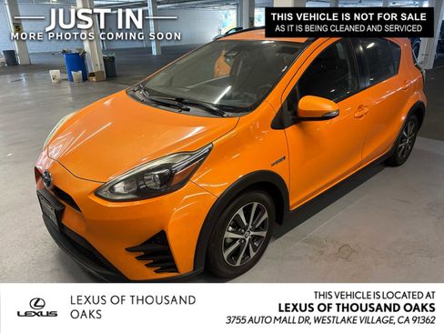Used 2018 Toyota Prius C Three w/ Carpet Mat Package FWD image 1
