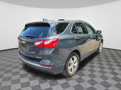 Used 2018 Chevrolet Equinox Premier FWD image 4