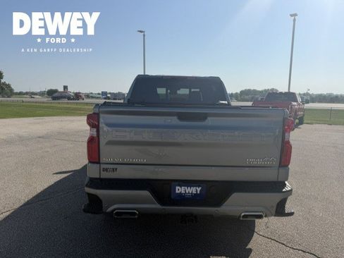 Used 2026 Chevrolet Silverado 1500 High Country w/ Technology Package AWD/4WD image 7