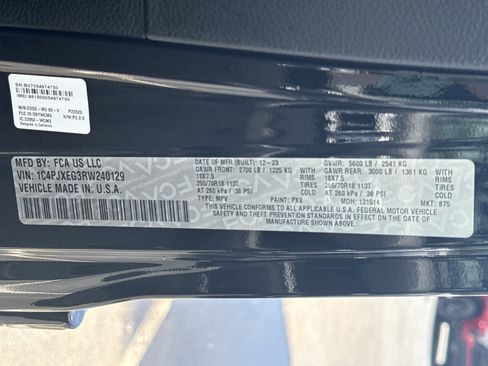 Used 2024 Jeep Wrangler Unlimited Sahara w/ Safety Group AWD/4WD image 33
