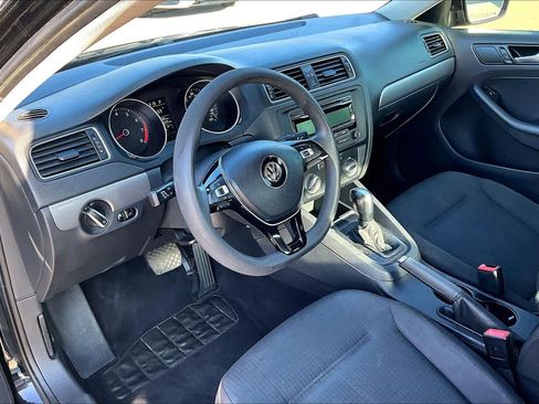 Used 2015 Volkswagen Jetta SE image 13