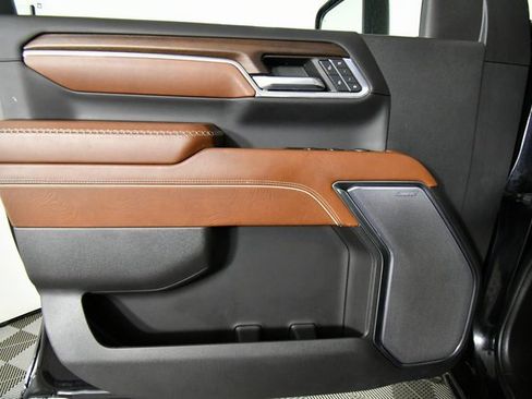 Used 2024 GMC Sierra 3500 Denali Ultimate image 21