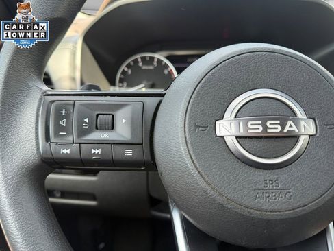 Used 2023 Nissan Rogue SV AWD/4WD image 25