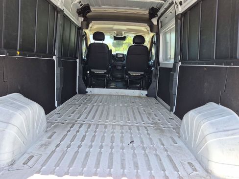 Used 2026 RAM ProMaster 2500 w/ Convenience Group FWD image 15