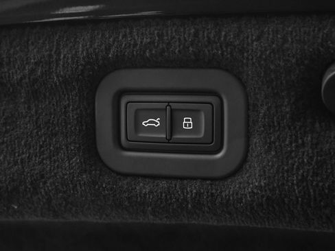 New 2025 Bentley Continental GT image 12