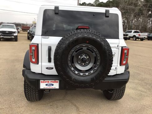 New 2025 Ford Bronco Badlands w/ Sasquatch Package AWD/4WD image 14