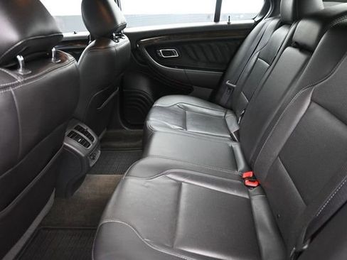 Used 2013 Ford Taurus Limited FWD image 19