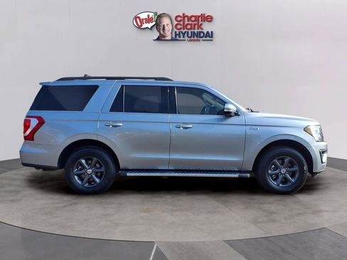 Used 2021 Ford Expedition XLT image 6