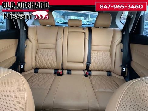 Used 2023 Nissan Rogue Platinum w/ Platinum Premium Package image 12