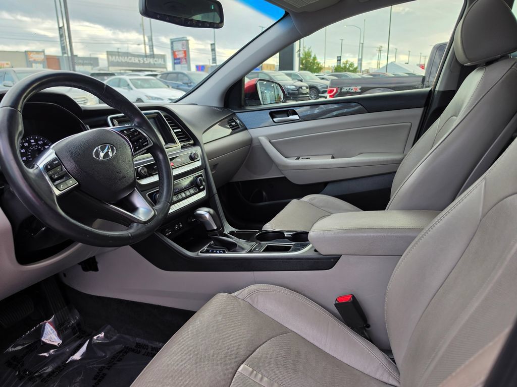 Used 2018 Hyundai Sonata Limited FWD image 11