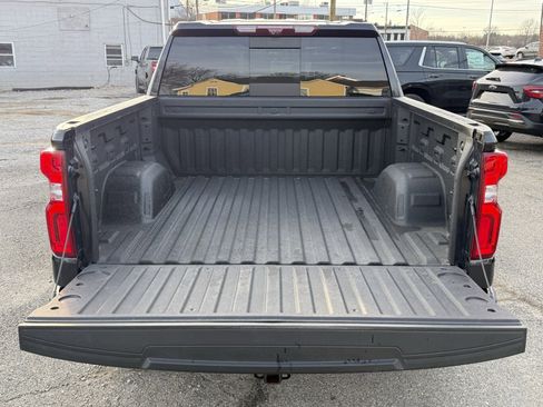 Used 2023 Chevrolet Silverado 1500 LTZ w/ LTZ Premium Package image 38