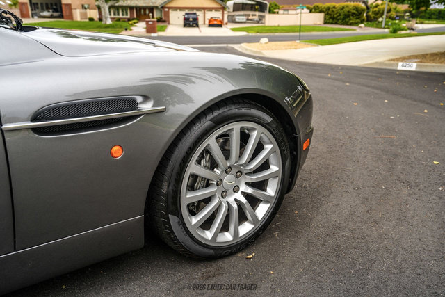 Used 2002 Aston Martin Vanquish RWD image 51