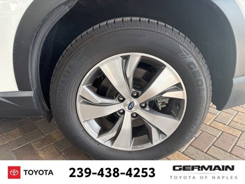 Used 2023 Subaru Ascent Premium w/ Convenience Package AWD/4WD image 14