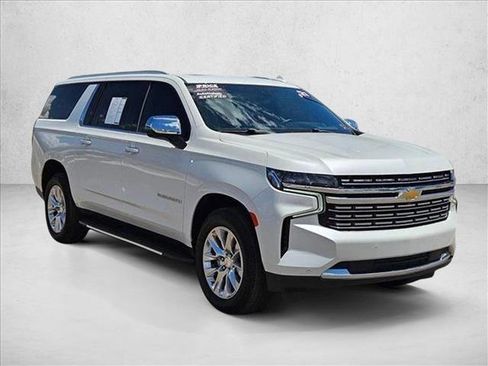 Used 2021 Chevrolet Suburban Premier w/ Premium Package image 3