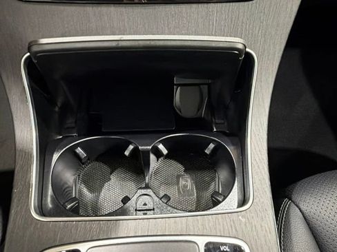 Used 2022 Mercedes-Benz GLC 300 4MATIC image 37