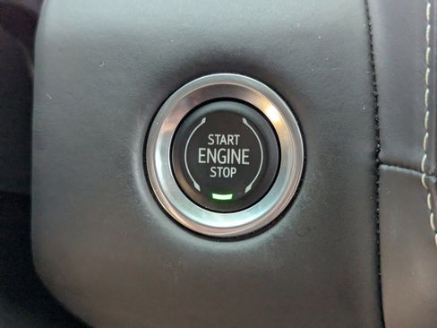 Used 2023 GMC Yukon XL Denali Ultimate image 33