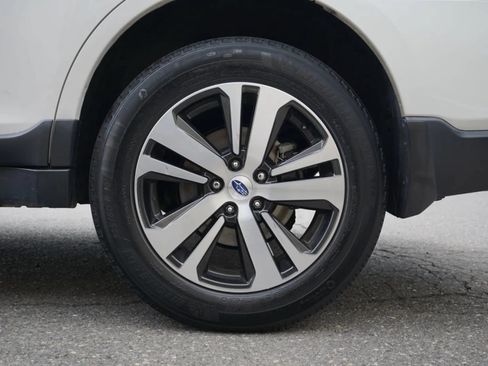 Used 2018 Subaru Outback 2.5i Limited w/ Popular Package #2 AWD/4WD image 16