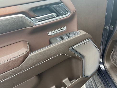 Used 2025 GMC Sierra 1500 Denali w/ Denali Reserve Package image 18