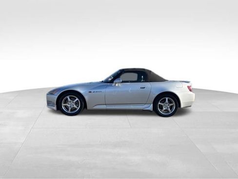 Used 2002 Honda S2000 image 2