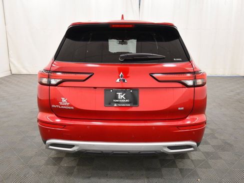 Used 2024 Mitsubishi Outlander SE image 6