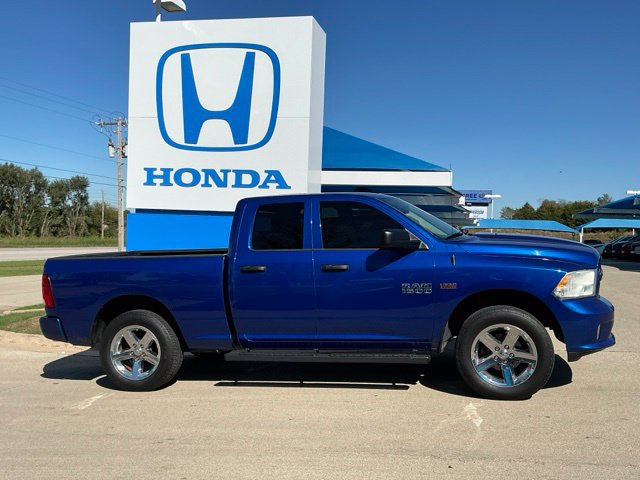 Used 2015 RAM 1500 Express AWD/4WD image 2