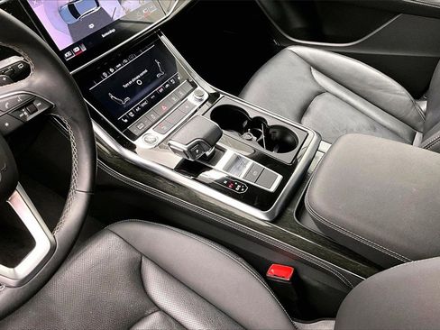 Used 2023 Audi Q8 Premium Plus w/ Premium Plus Package image 14