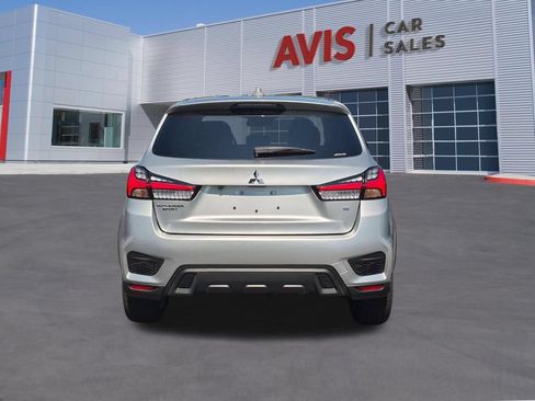 Used 2025 Mitsubishi Outlander Sport SE AWD/4WD image 7