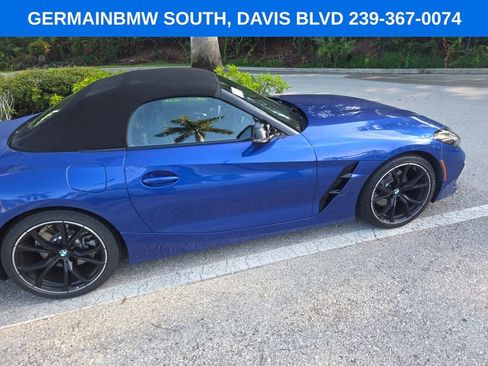 Certified 2024 BMW Z4 sDrive30i w/ Premium Package RWD image 12