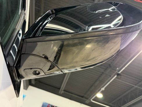 Used 2024 Jeep Wagoneer L Series II w/ Flexible Seating Group image 7