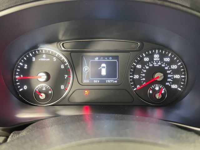 Used 2016 Kia Sorento AWD w/ LX Convenience Package image 5