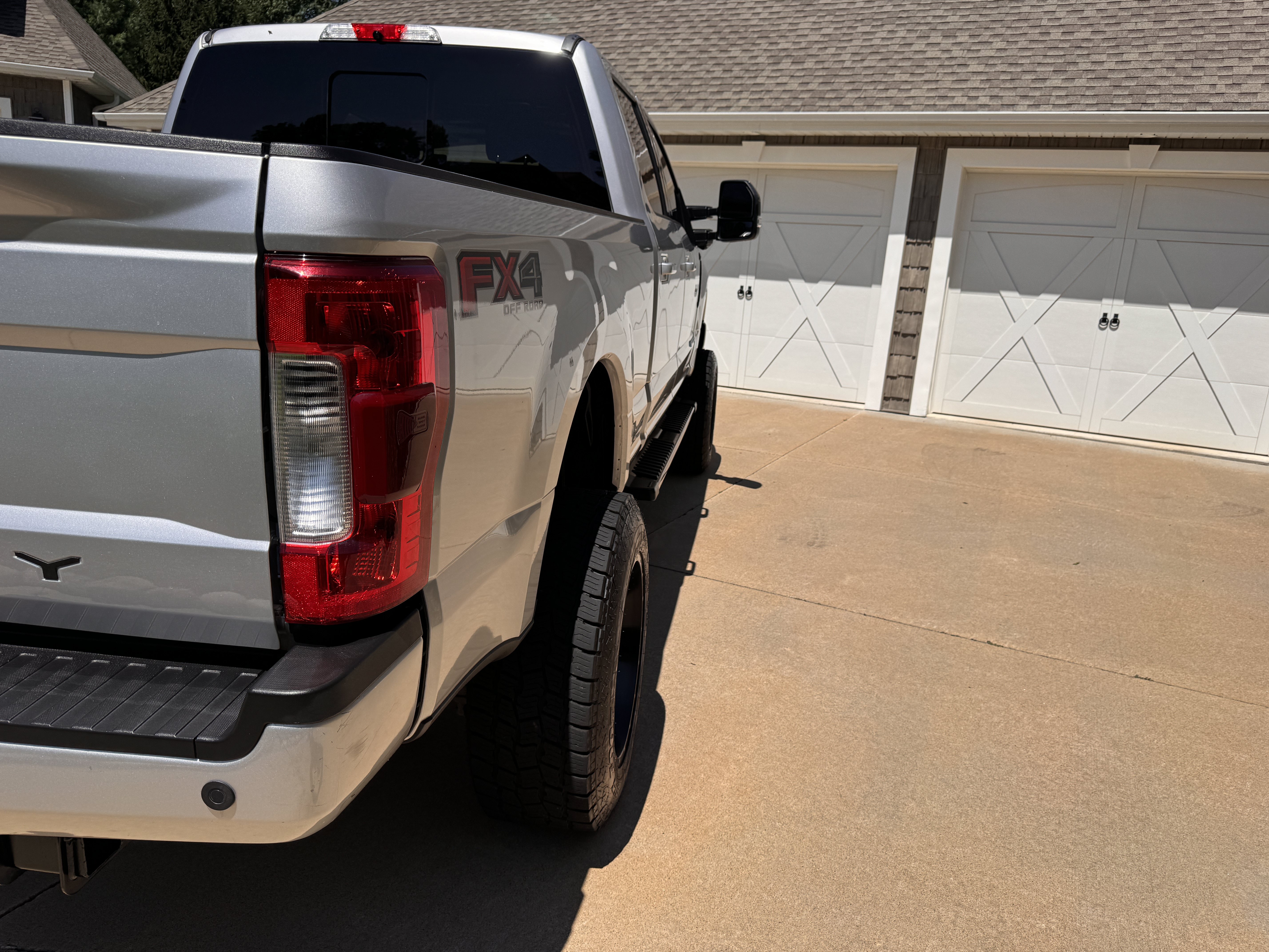 Used 2019 Ford F250 Lariat w/ Lariat Ultimate Package AWD/4WD image 40