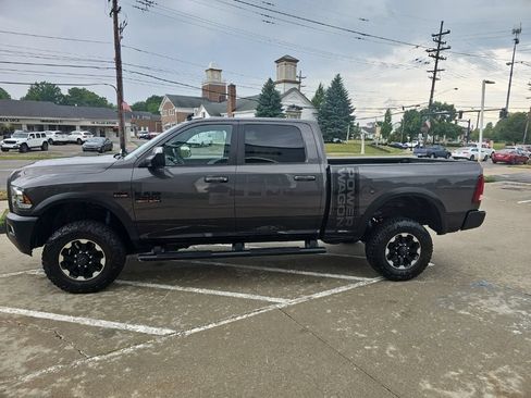 Used 2018 RAM 2500 Power Wagon w/ Luxury Group AWD/4WD image 10