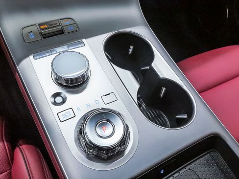 Certified 2026 Genesis GV70 3.5T Sport Advanced AWD/4WD image 18