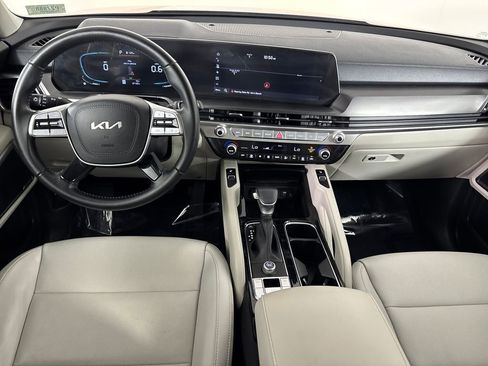 Certified 2024 Kia Telluride S w/ S Sunroof Package image 29