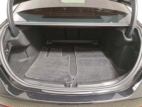 Used 2023 Mercedes-Benz C 300 Sedan image 10