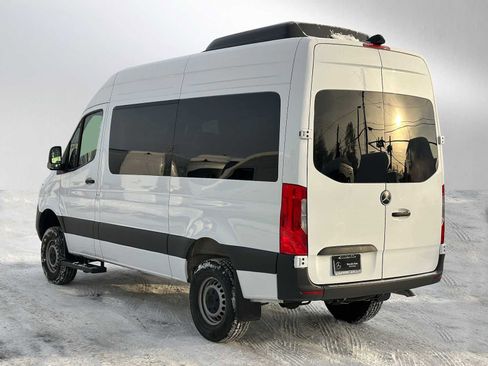 Used 2025 Mercedes-Benz Sprinter 2500 image 5