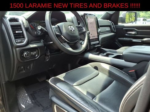 Used 2025 RAM 1500 Laramie AWD/4WD image 12