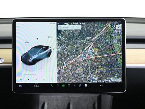 Used 2024 Tesla Model Y Long Range image 12