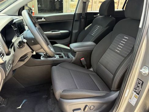 Used 2021 Kia Sportage LX w/ LX Fwd Popular Package image 12