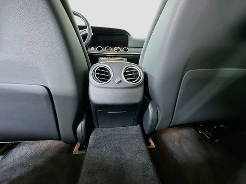 Used 2023 Mercedes-Benz E 350 Sedan image 27