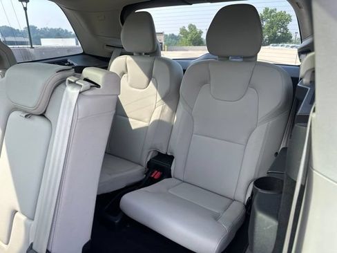 Certified 2024 Volvo XC90 B5 Core w/ Protection Package Premier AWD/4WD image 13
