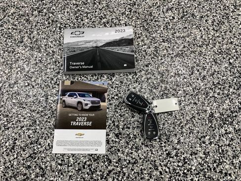 Used 2023 Chevrolet Traverse LT w/ LPO, Floor Liner Package AWD/4WD image 20