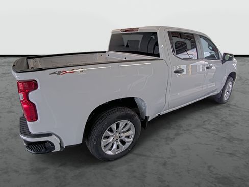 Used 2026 Chevrolet Silverado 1500 Custom AWD/4WD image 4