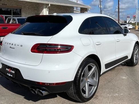 Used 2018 Porsche Macan AWD/4WD image 4