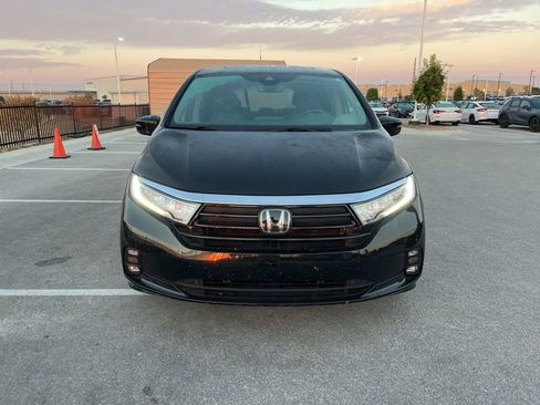 Used 2024 Honda Odyssey EX-L image 2